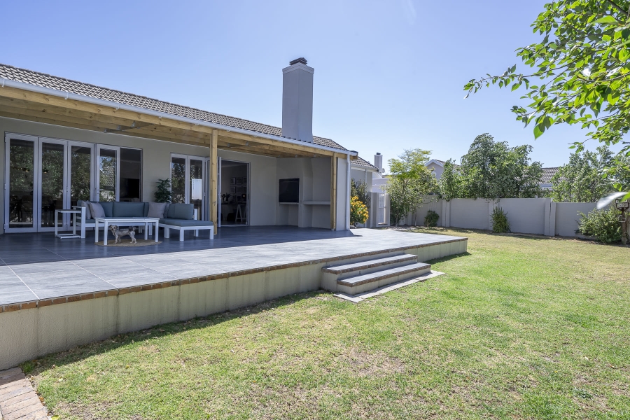 4 Bedroom Property for Sale in Pinehurst Western Cape